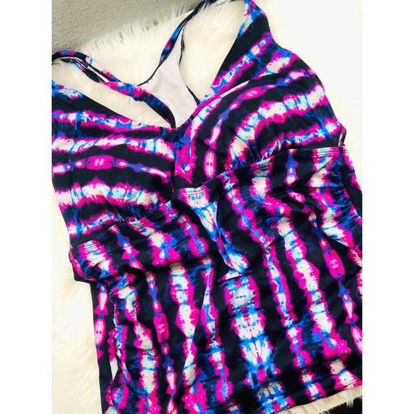 torrid Other - Torrid Bold Print Tankini✨Size 2!